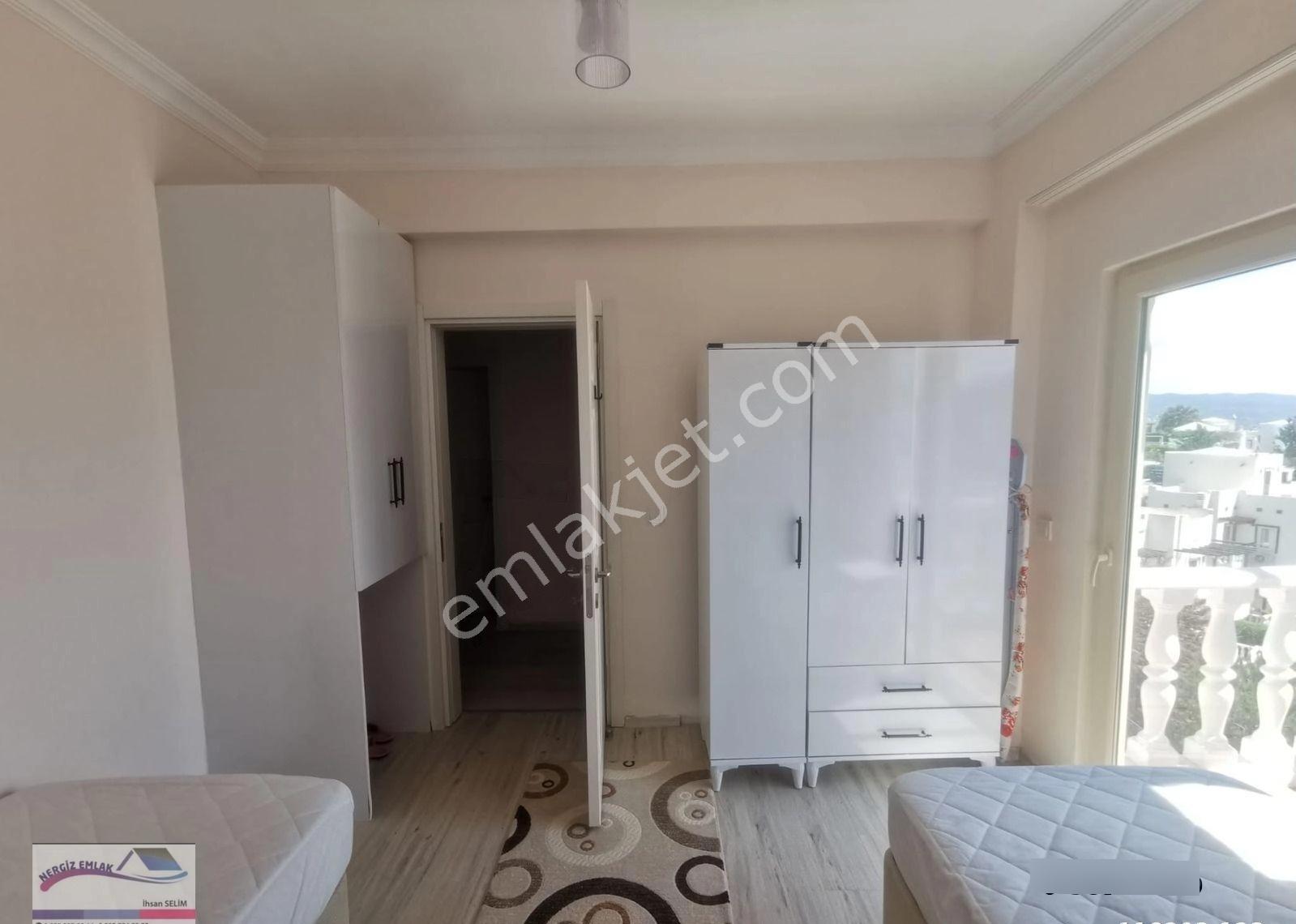 Turkuvaz Sitesinde Güzel Konumda Üst Kat 2+2 Satılık Daire - Görsel 17