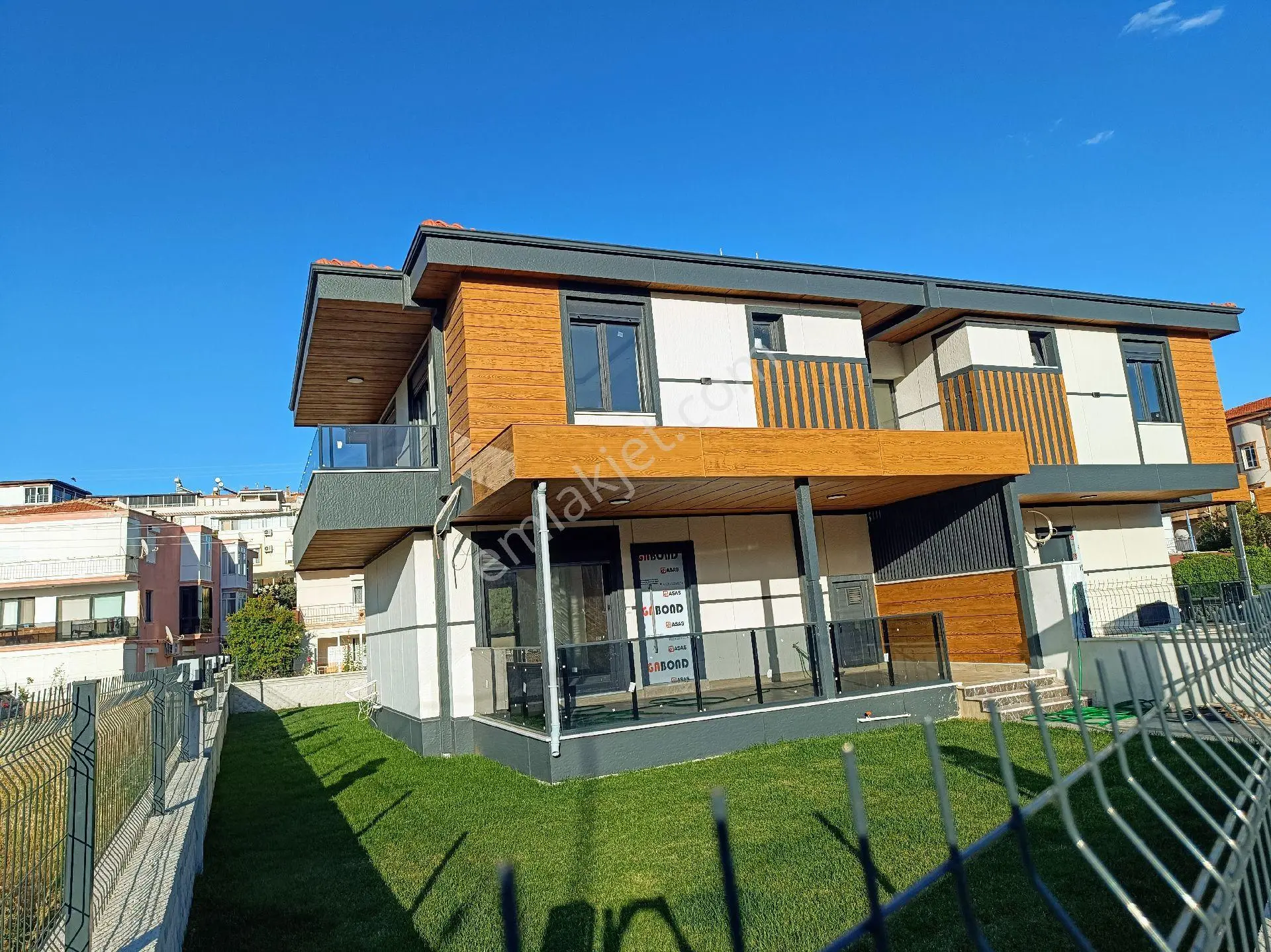 Taş Emlak'tan Emsalsiz Konumda Sıfır Villa - Görsel 3