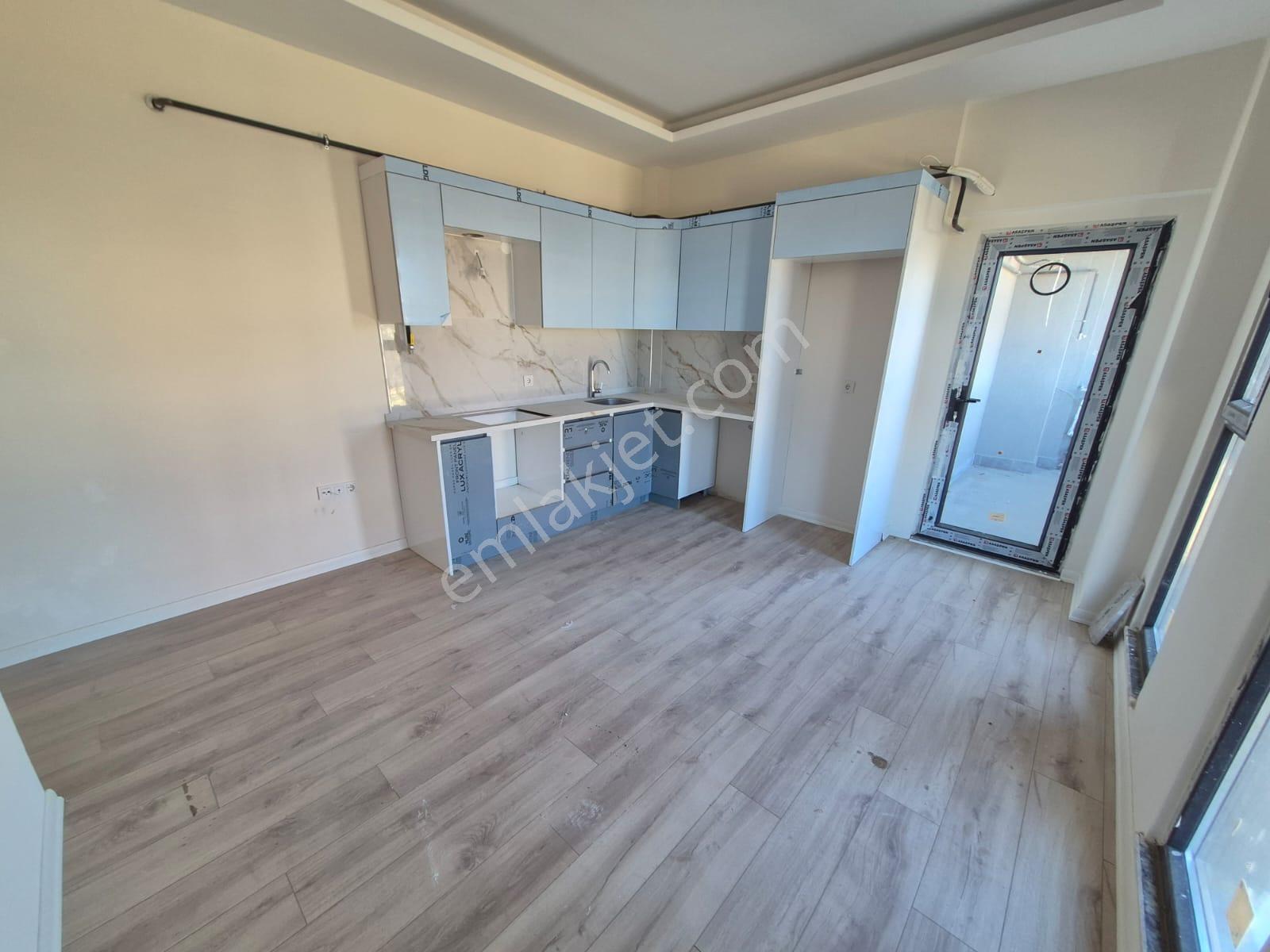 Delux'den Atatürk Mah.'de Resmi Kurumlara Yakın Lux 1+1 Satılık - Görsel 3