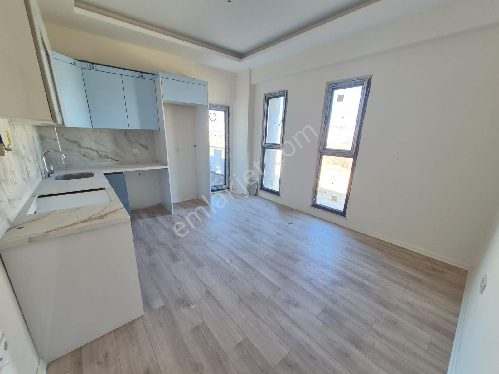 Delux'den Atatürk Mah.'de Resmi Kurumlara Yakın Lux 1+1 Satılık - Görsel 2