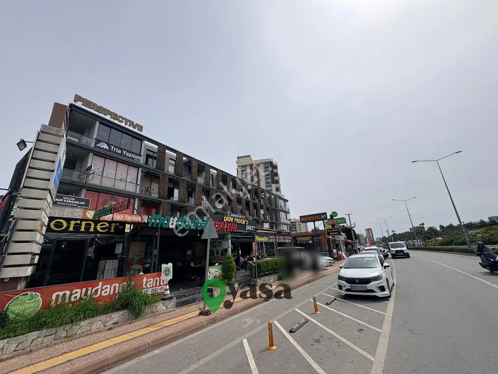 Yaşa Gyd - Cadde Üzerinde Yüksek Tabela Değerli 2+1 Ofis