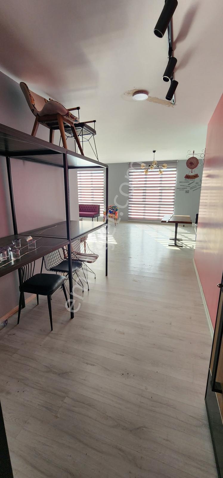Kariyer'den Ertuğrulgazi Cad Atimer İşmerkezi Kiralık Ofis 115m² - Görsel 6