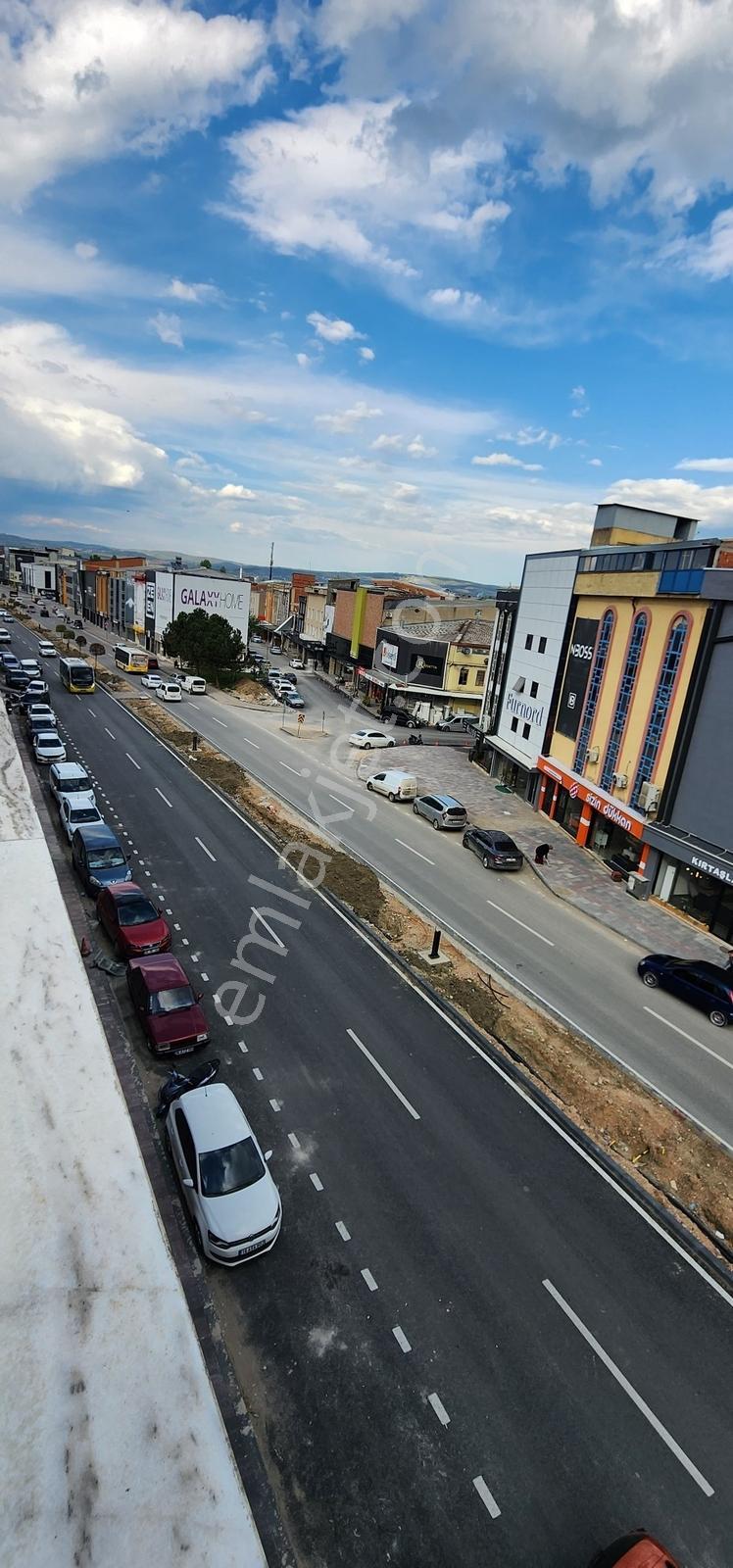 Kariyer'den Ertuğrulgazi Cad Atimer İşmerkezi Kiralık Ofis 115m² - Görsel 17