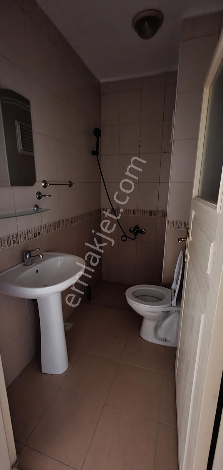 Sakarya Cad. Hatboyu Yakını Park Manzaralı, Bakımlı Satılık 2+1 - Görsel 19
