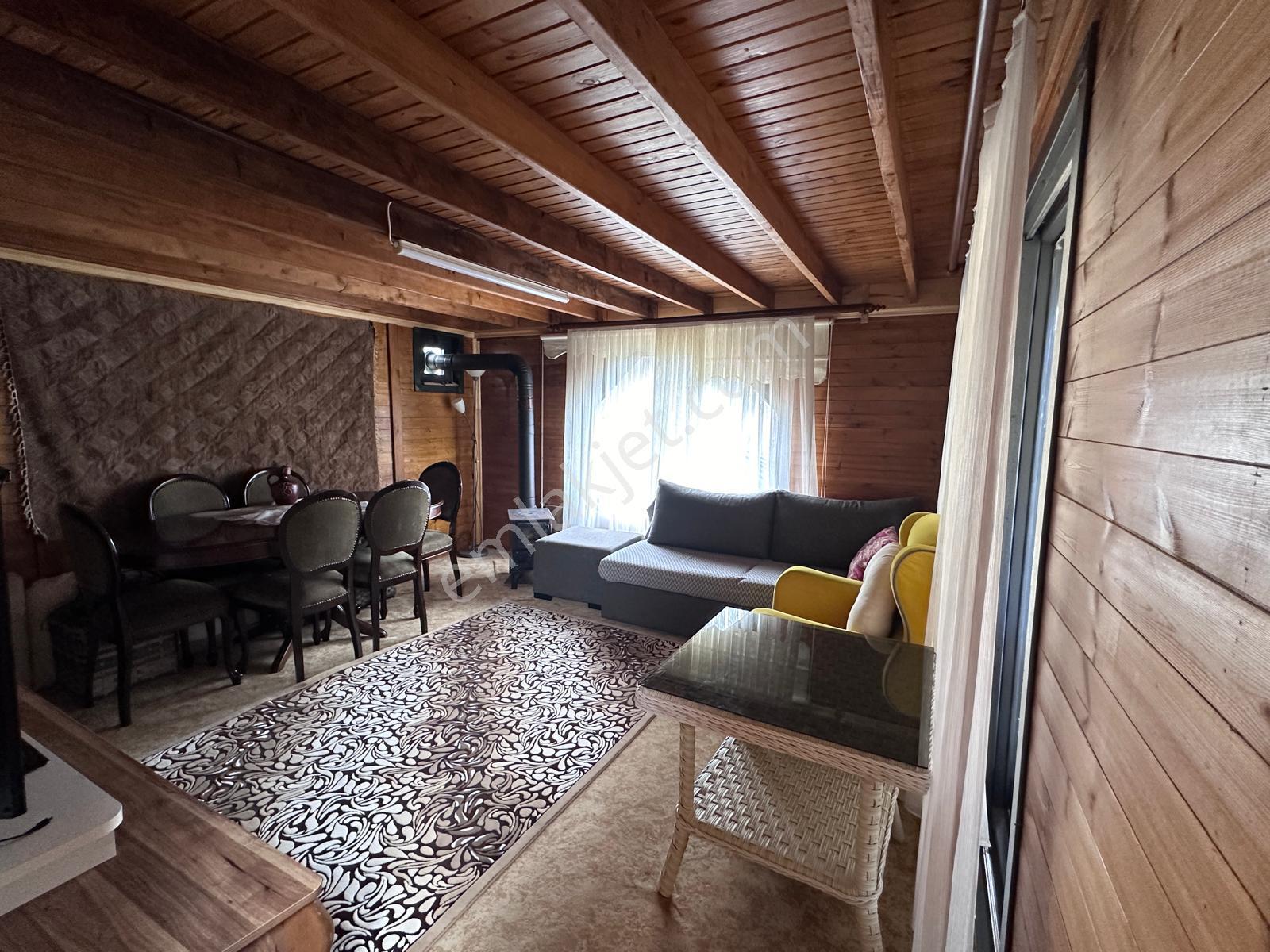Doğa İçinde Tam Donanımlı Ahşap Villa Yaz Kış Oturuma Hazır - Görsel 11