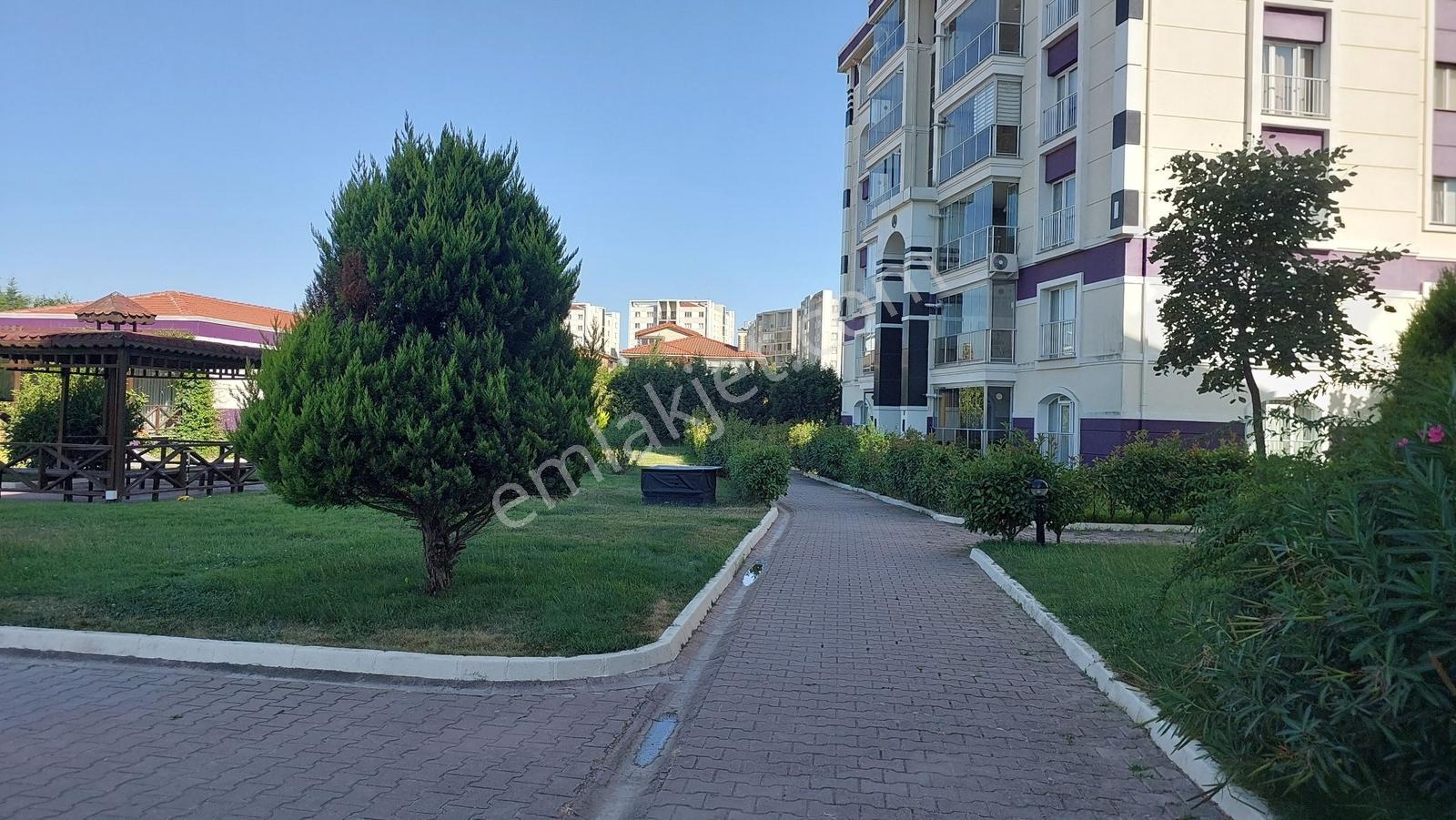 Tekirdağ Çorlu Hürriyet Mahallesi Kiralık 4+1 Lüks Daire - Görsel 3