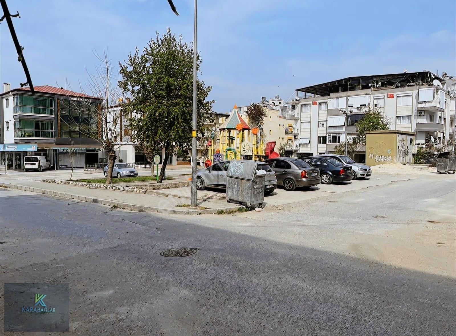 Hürriyet Mah. 3+1 145m2 Arakat Teraslı Dublex Full Yapılı Daire - Görsel 3