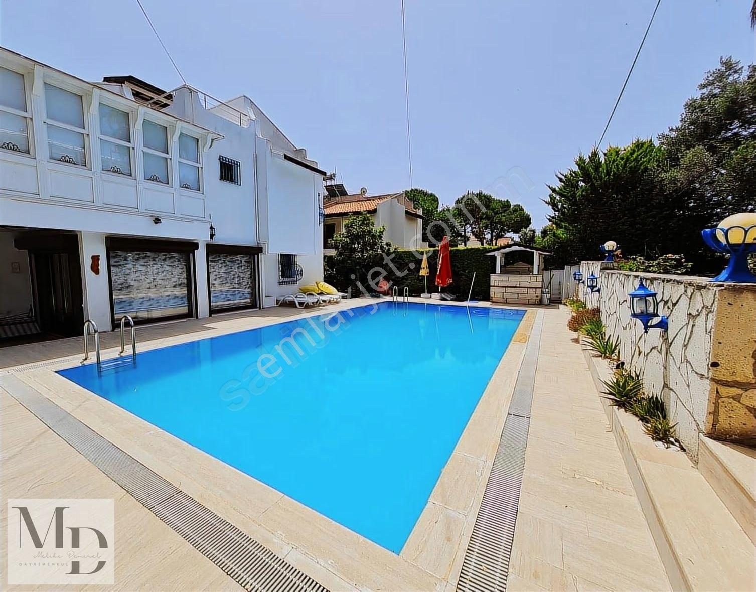 Altınyunusta Özel Havuzlu 4+1 Müstakil Villa