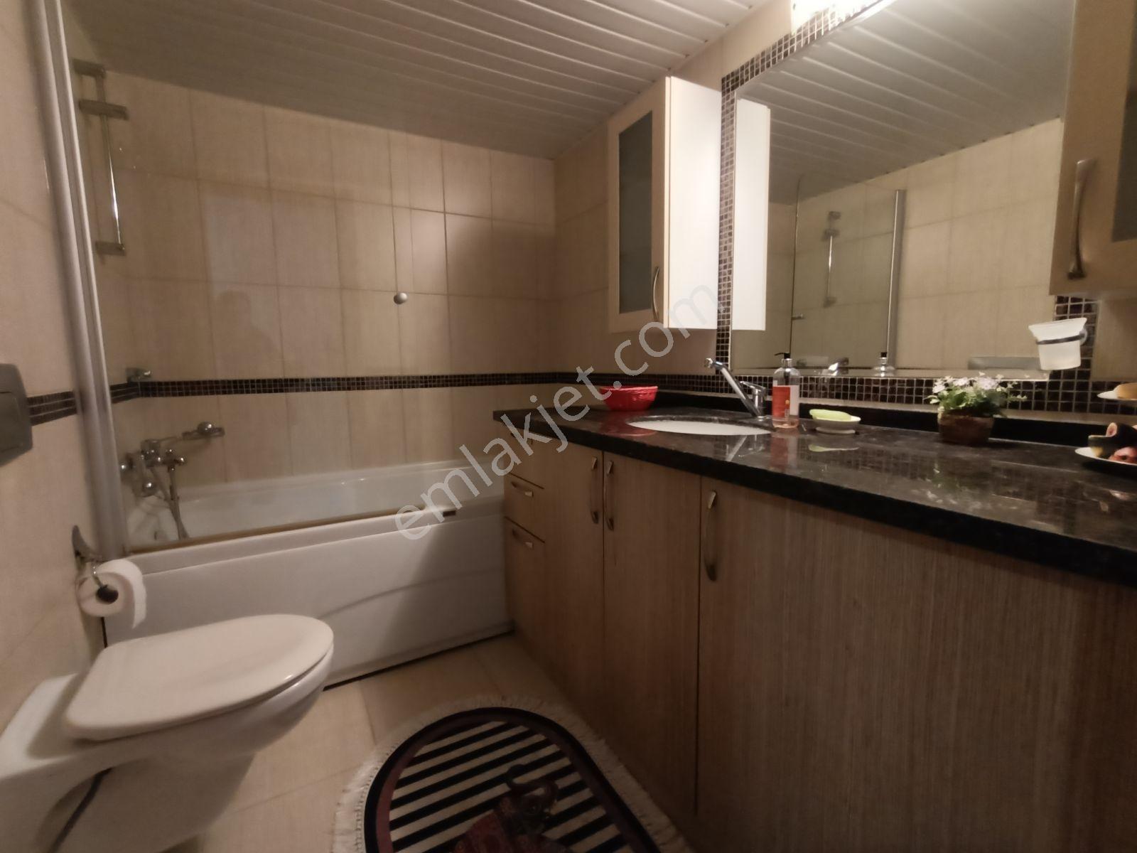 Antalya Konyaaltı Uluç Havuzlu Sitede Eşyalı Kiralık 3+1 Daire - Görsel 6