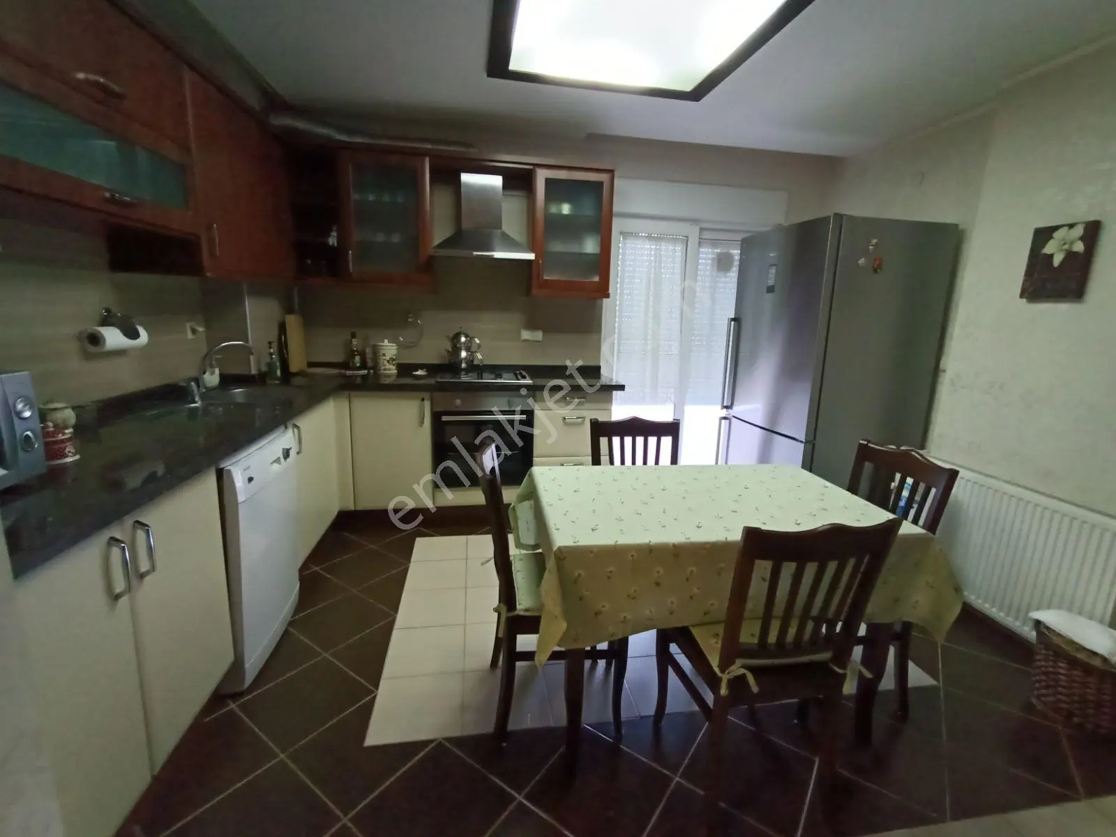 Antalya Konyaaltı Uluç Havuzlu Sitede Eşyalı Kiralık 3+1 Daire - Görsel 4