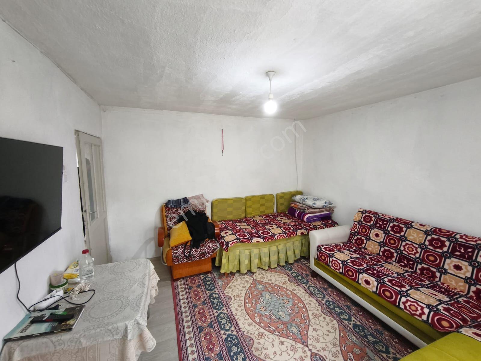 'manisa Saruhanlı Sarıçam Mh.2+0 Eşyalı Satılık Avlulu Köy Evi' - Görsel 2