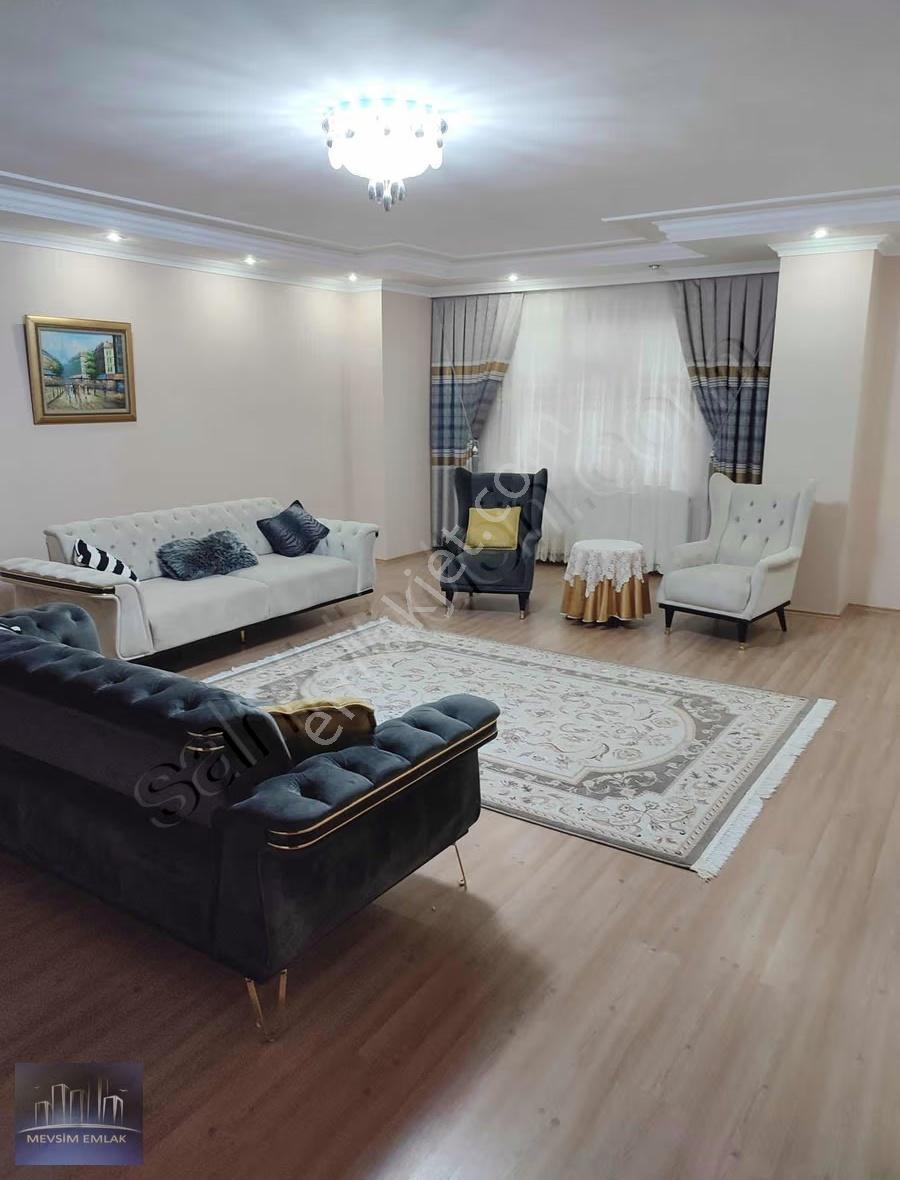 Mevsim Emlaktan Gölbaşında 240 M2 Satılık 3+1 Daire Park Cepheli - Görsel 11