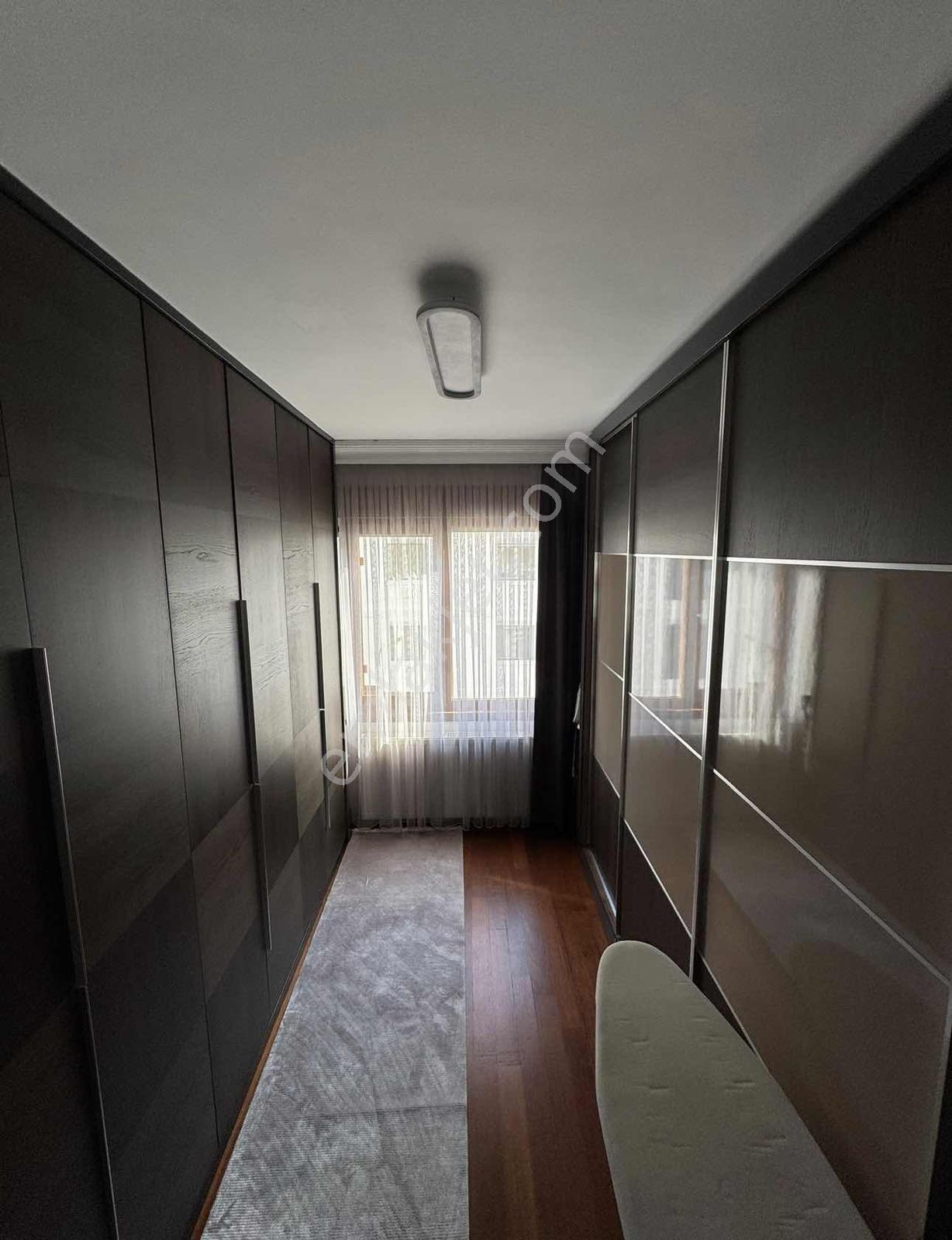 Suadiye Ada Apt - 175 M2 Geniş 3+1 Özel Tasarım - Site Özellikli - Görsel 16