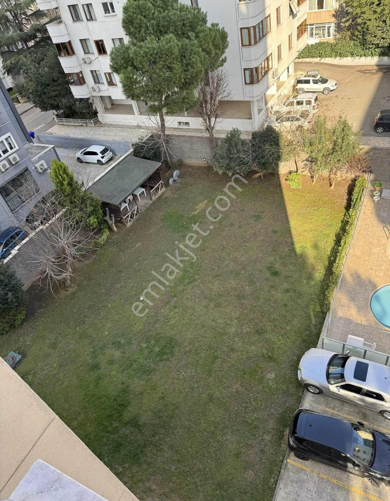 Suadiye Ada Apt - 175 M2 Geniş 3+1 Özel Tasarım - Site Özellikli - Görsel 9