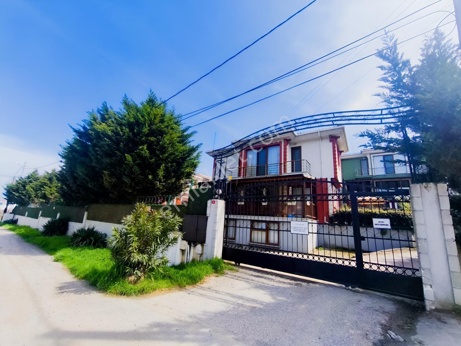 Şile'de Havuzlu Butik Sitede Müstakil Satılık 4+2 Villa - Görsel 29
