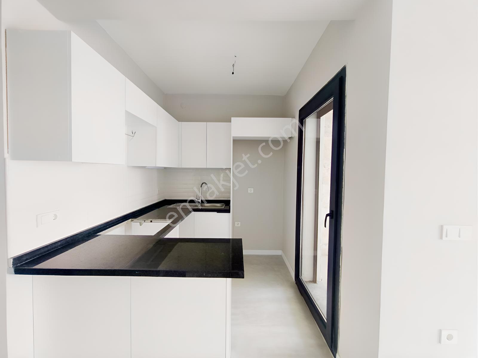 Ayvalık Altınovada Havuzlu Sitede 2+1 Sıfır Villa - Görsel 12