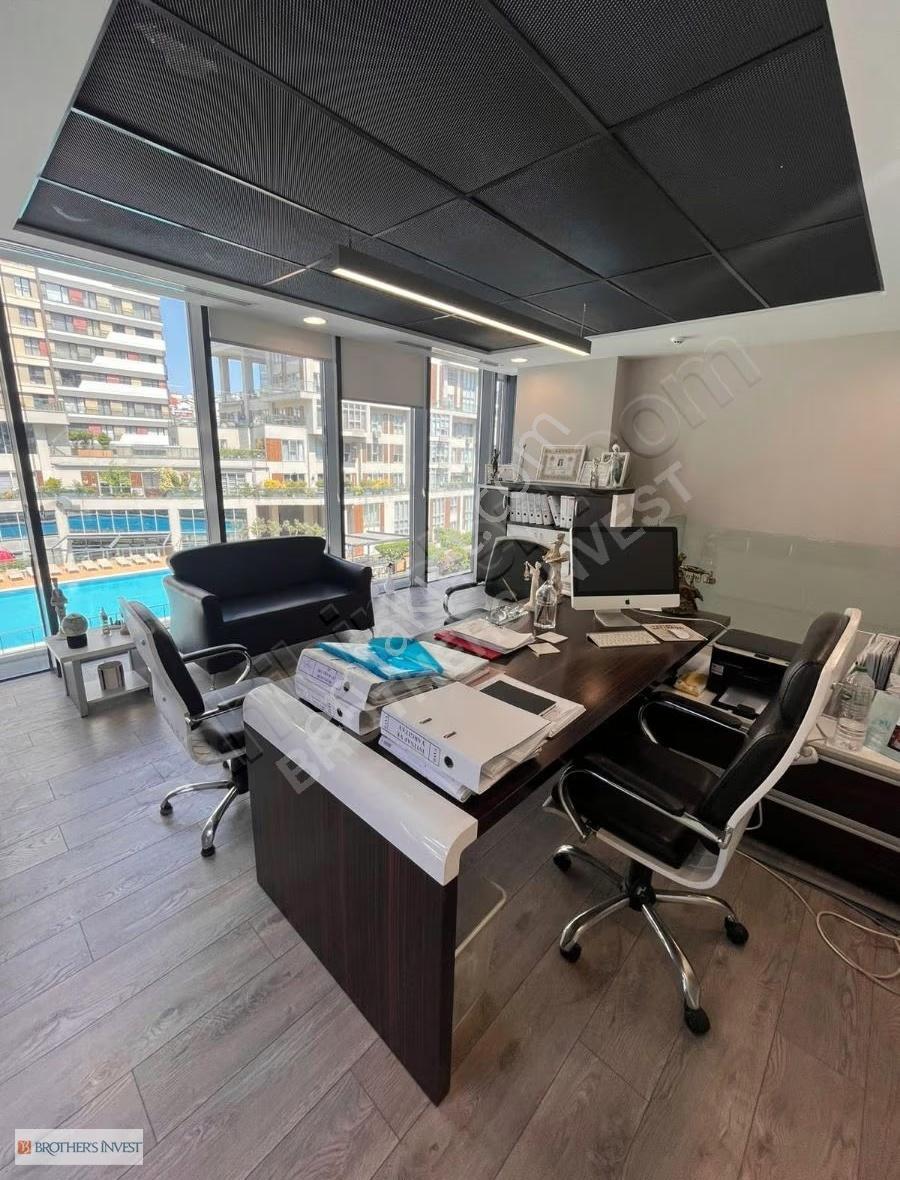 Nef 11 Ofis Blokta Lüks Eşyalı, Havuz Manzaralı, Ferah Ofis