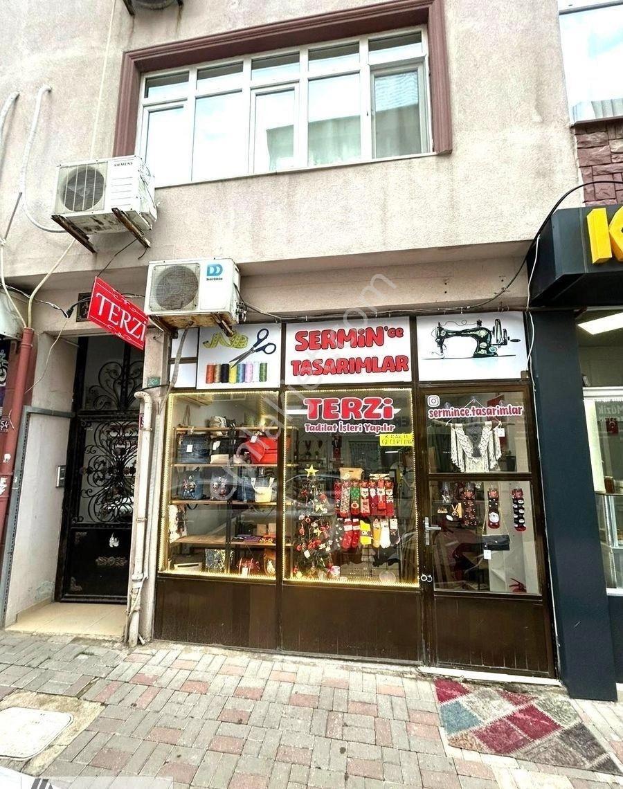 Arte'den Cadde Üzerinde Asma Tavanlı Wc Mutfak Olan Mağaza Ofis
