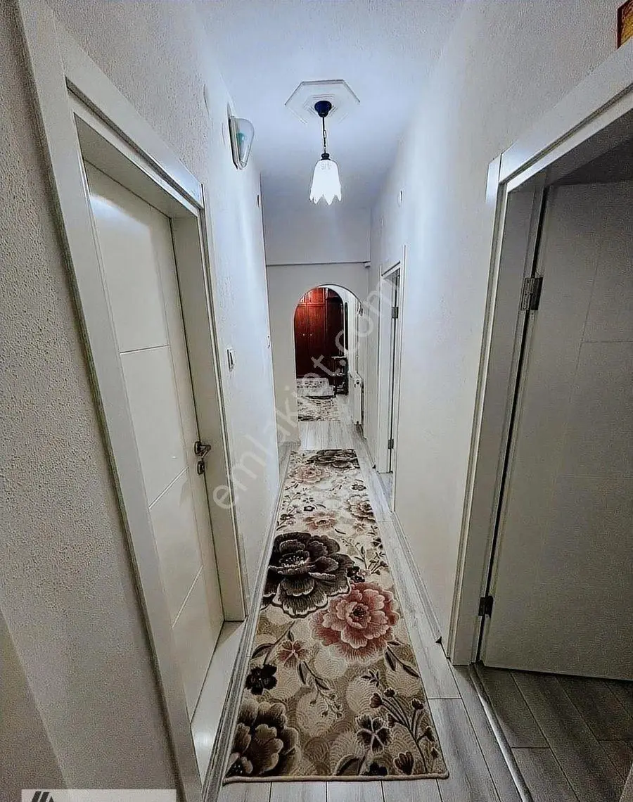 17 Eylül'de 90 M2 Masrafsız 2+1 Ara Kat Balkonlu Satılık Daire - Görsel 5