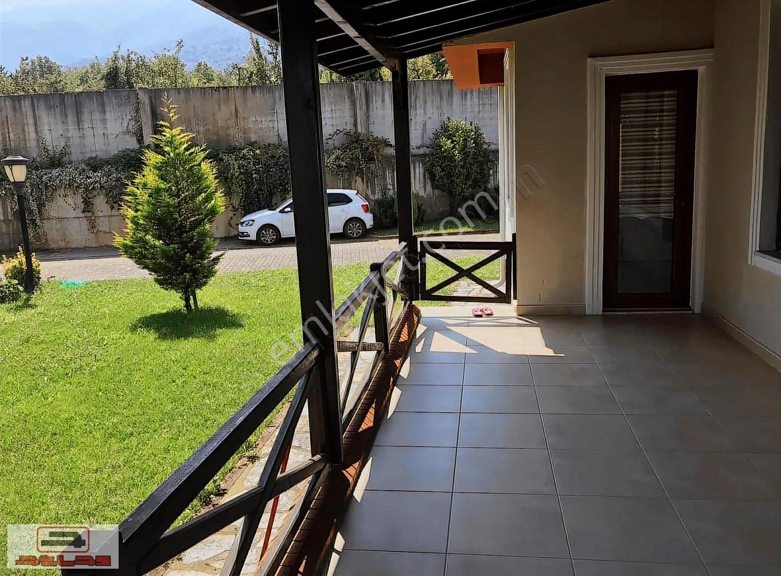 Atlas Emlak Kartepe Kiralık Eşyalı Villa - Görsel 34
