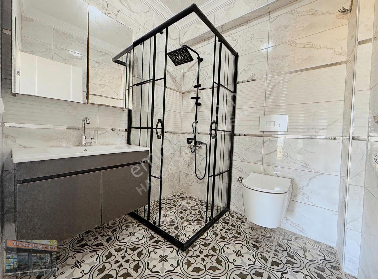 Yılmaz İnşaat'tan Müstakil Girişli Teraslı Bahçeli Havuzlu Villa - Görsel 17