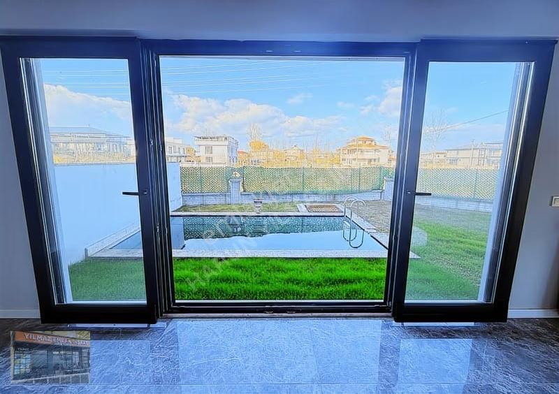 Yılmaz İnşaat'tan Müstakil Girişli Teraslı Bahçeli Havuzlu Villa - Görsel 5