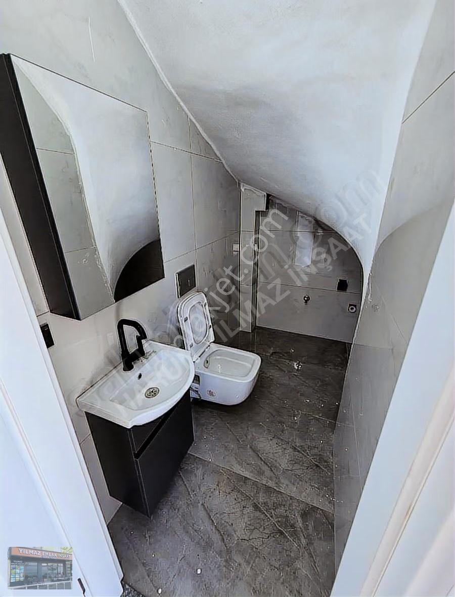 Müstakil Bahçeli Ön Cephe Triplex 3+1 Villa - Görsel 28