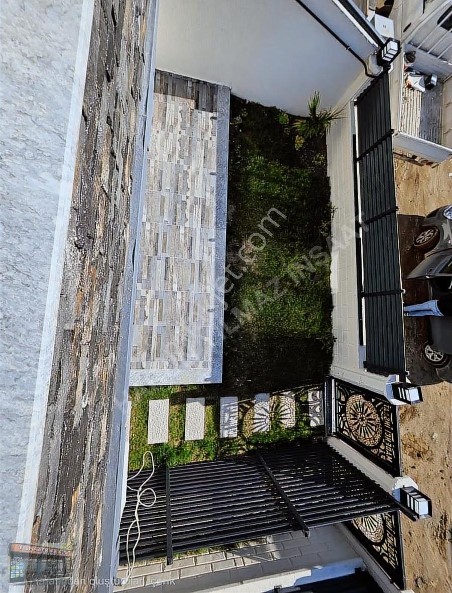 Müstakil Bahçeli Ön Cephe Triplex 3+1 Villa - Görsel 14