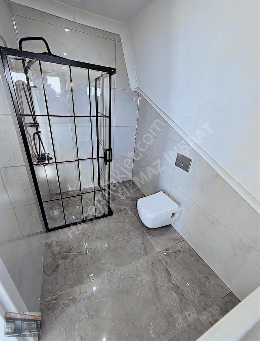 Müstakil Bahçeli Ön Cephe Triplex 3+1 Villa - Görsel 31