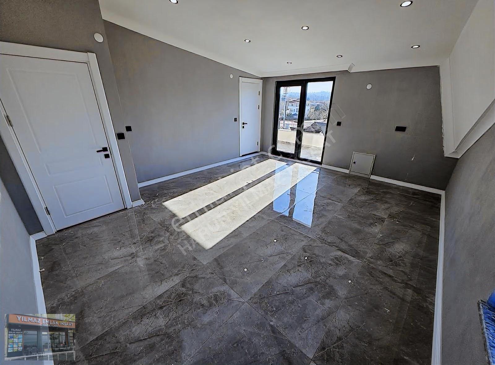 Müstakil Bahçeli Ön Cephe Triplex 3+1 Villa - Görsel 19