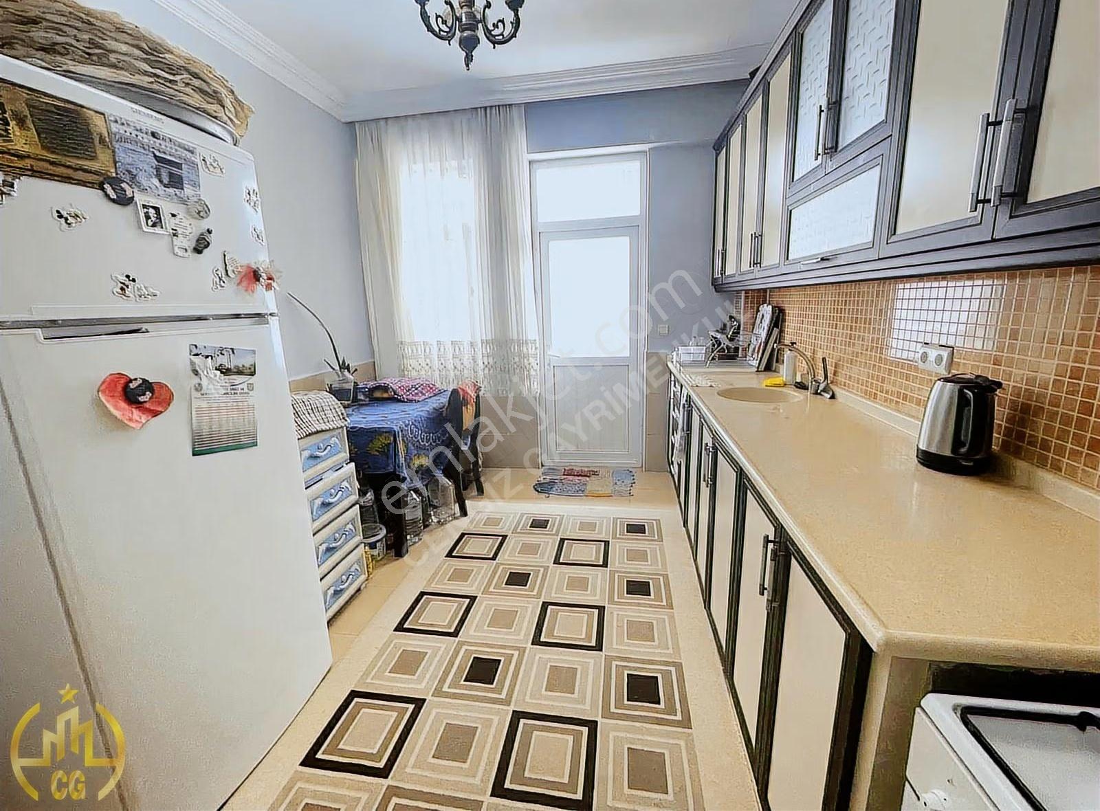 Yayla Mahallesinde Merkezi Konumda 2+1 Satılık Daire - Görsel 2