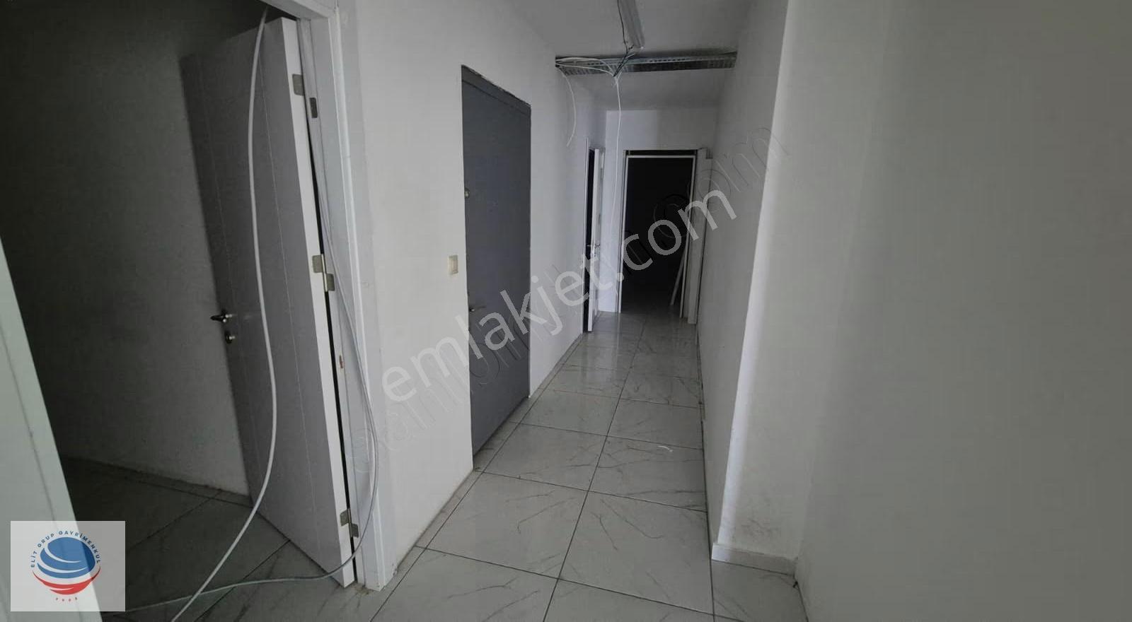 Gebze Atatürk Caddesinde 740 M² Prestijli Kiralık Dükkan - Görsel 20