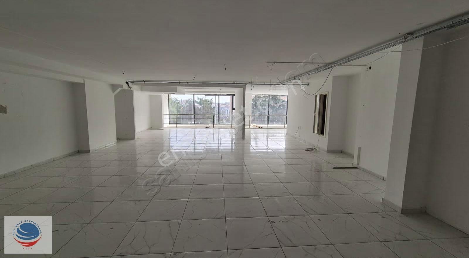 Gebze Atatürk Caddesinde 740 M² Prestijli Kiralık Dükkan - Görsel 14