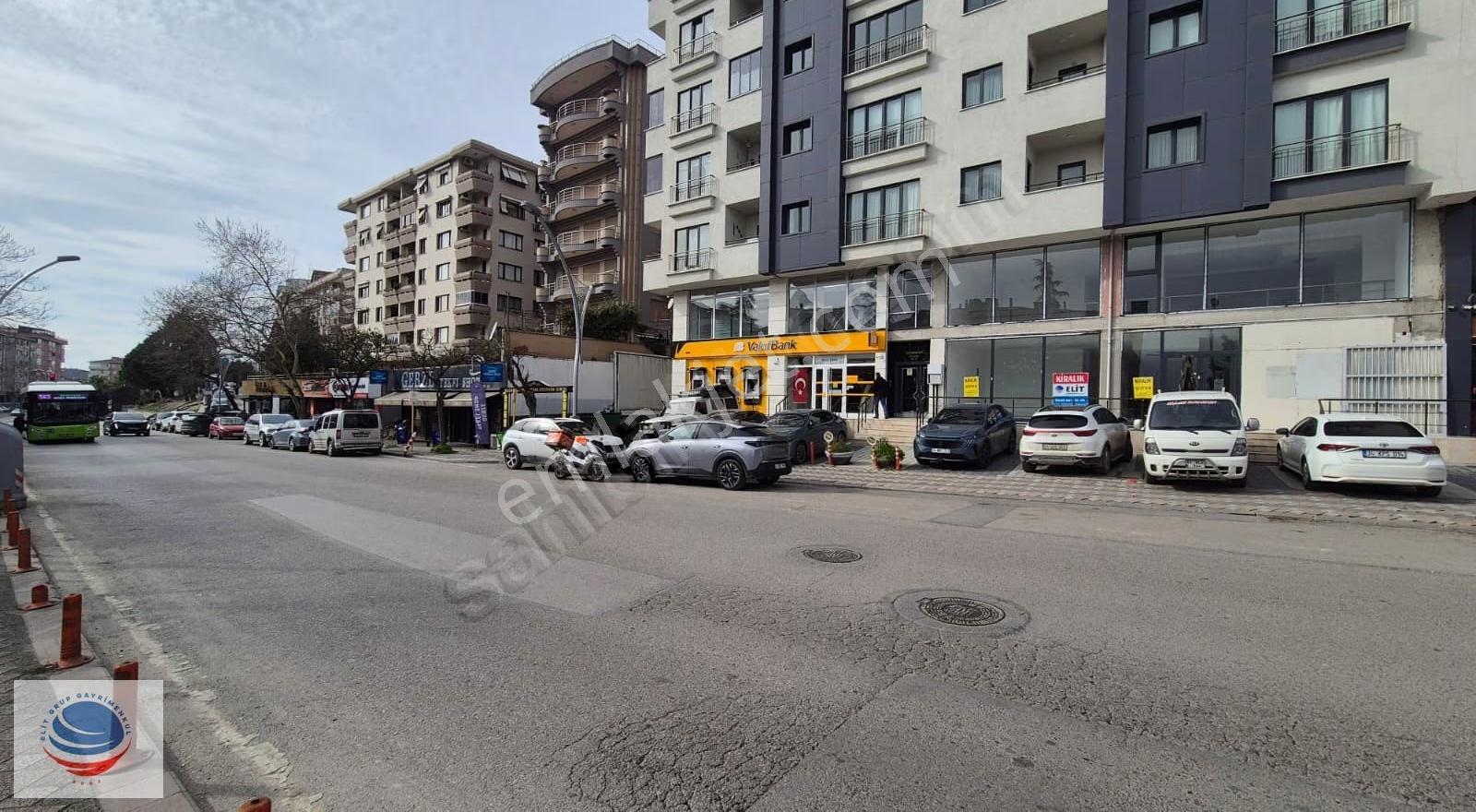 Gebze Atatürk Caddesinde 740 M² Prestijli Kiralık Dükkan - Görsel 11