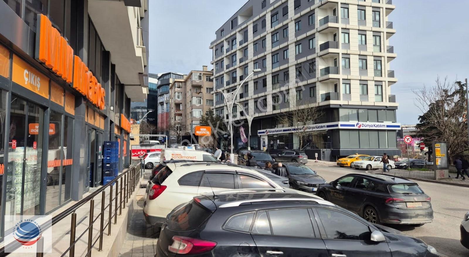 Gebze Atatürk Caddesinde 740 M² Prestijli Kiralık Dükkan - Görsel 15