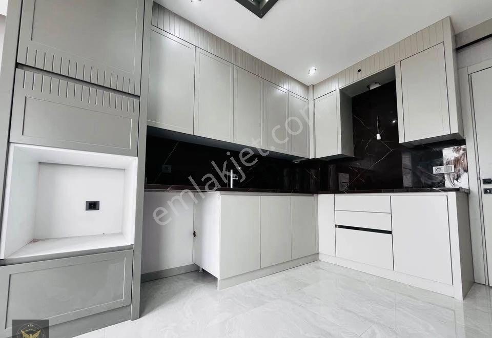 Beylikdüzü Yakuplu Mh.kent Ormanı Manzaralı 1+1 Lüx Dairemiz - Görsel 3