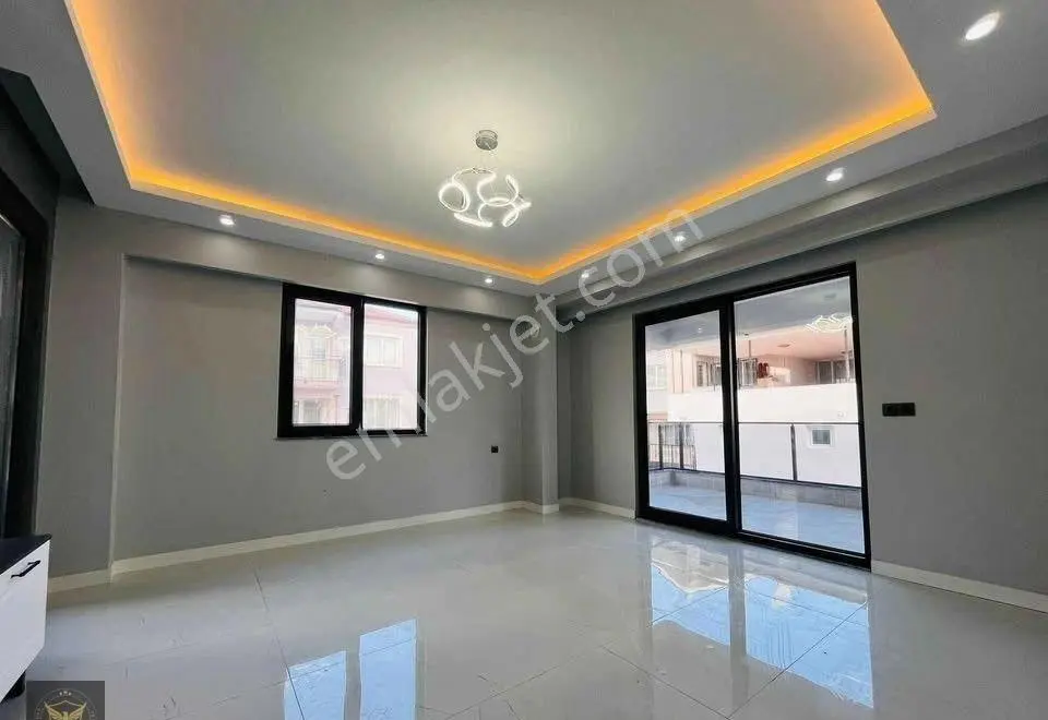 Metrobüse 5'dk Butik Siteiçi Ayrı Mutfaklı 1+1 Daire - Görsel 4