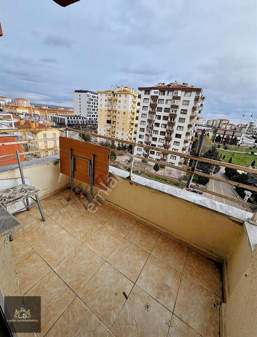 Bosna Hersek Mh.papatya Sitesinde Ara Kat Kiralık Daire - Görsel 7