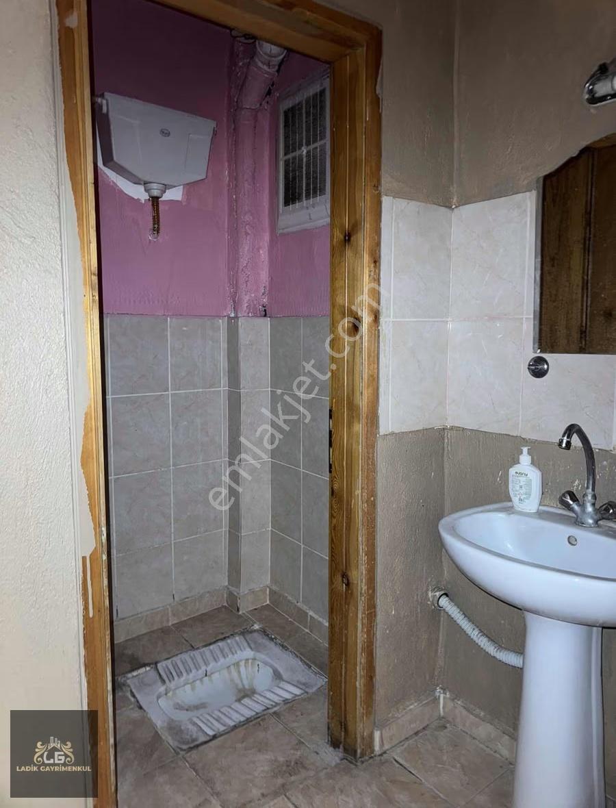 Bosna Hersek Mh.papatya Sitesinde Ara Kat Kiralık Daire - Görsel 15