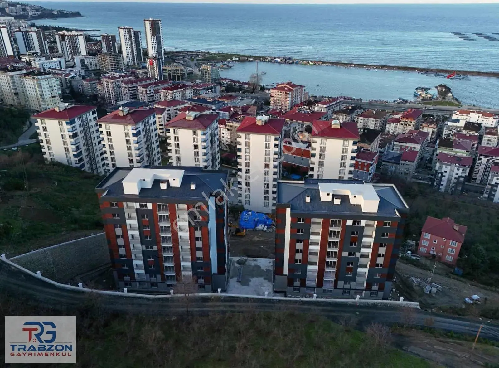 Trabzon Gayrimenkulden Satılık 1+1 Deniz Manzaralı Daire