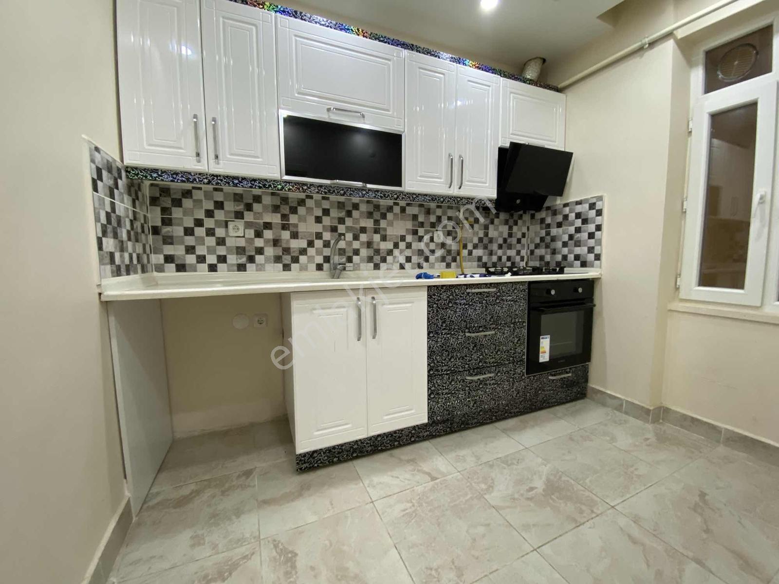Başar Gayrimenkulden Çiftlik Mah.de 2+1 Kiralık Daire