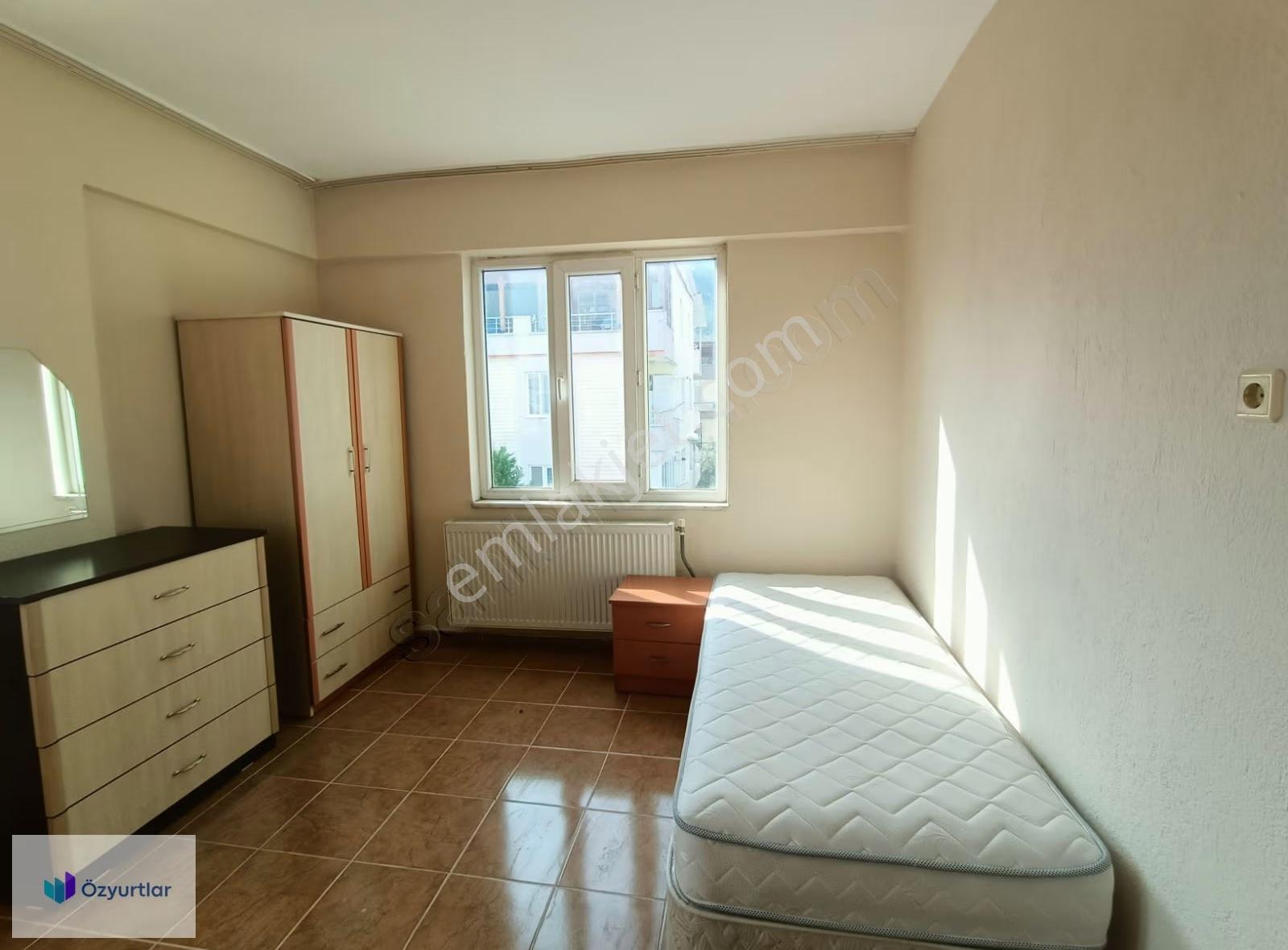 Manisa Uncubozköyde 2+1 Eşyalı Kiralık Daire Doğalgaz K - Görsel 2