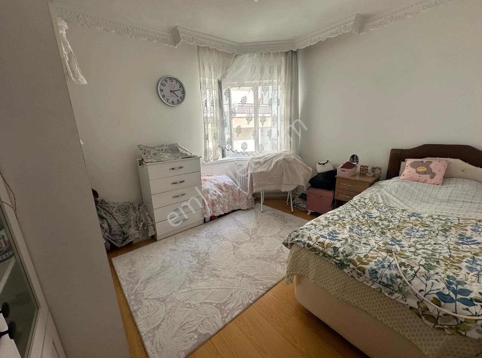 Yunus Emre Caddesi Yakını Orta Kat Bağımsız 3+1 125m2 Daire..! - Görsel 15