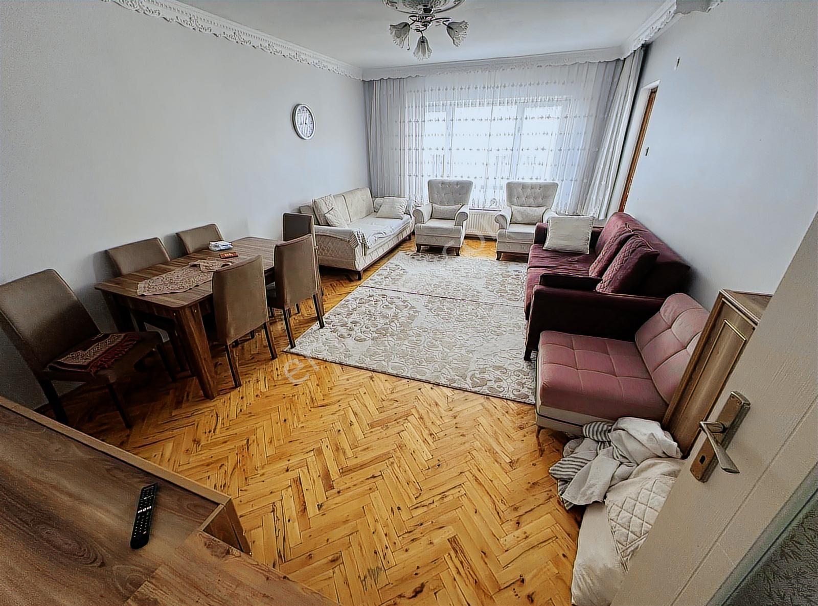 Yunus Emre Caddesi Yakını Orta Kat Bağımsız 3+1 125m2 Daire..! - Görsel 21