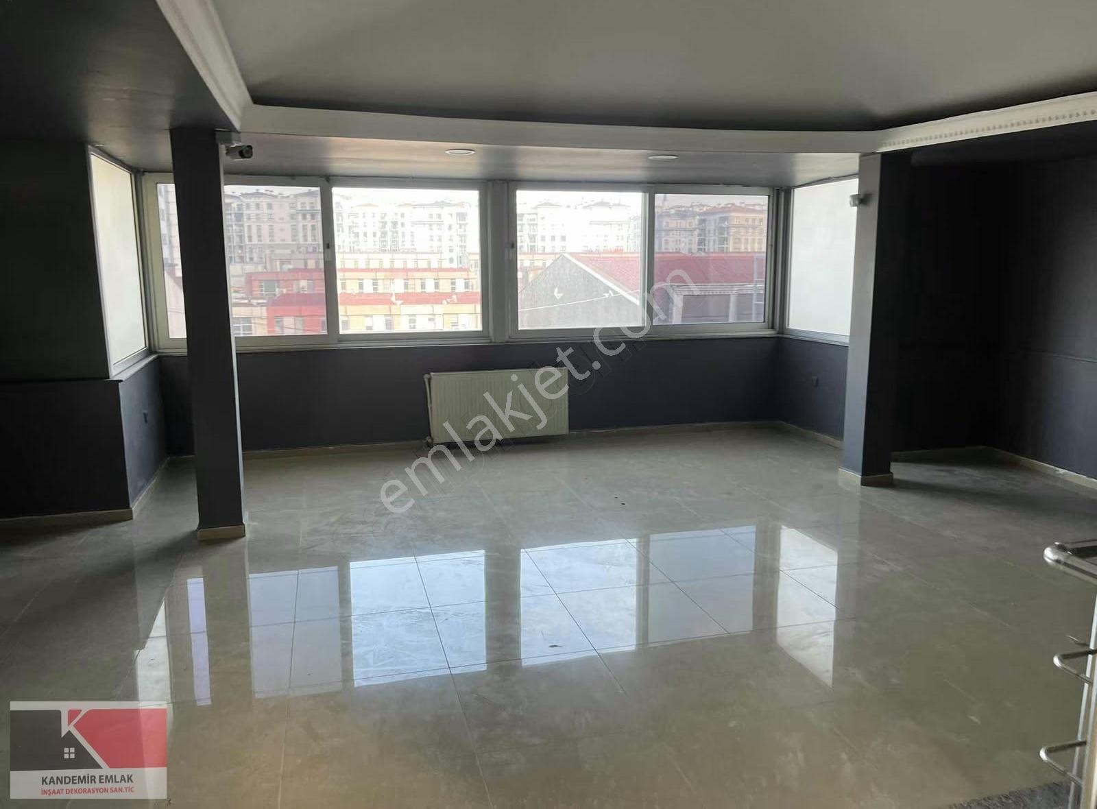 Giyimkent Kandemir Emlaktan 265 M2 Kiralık Mağaza - Görsel 2