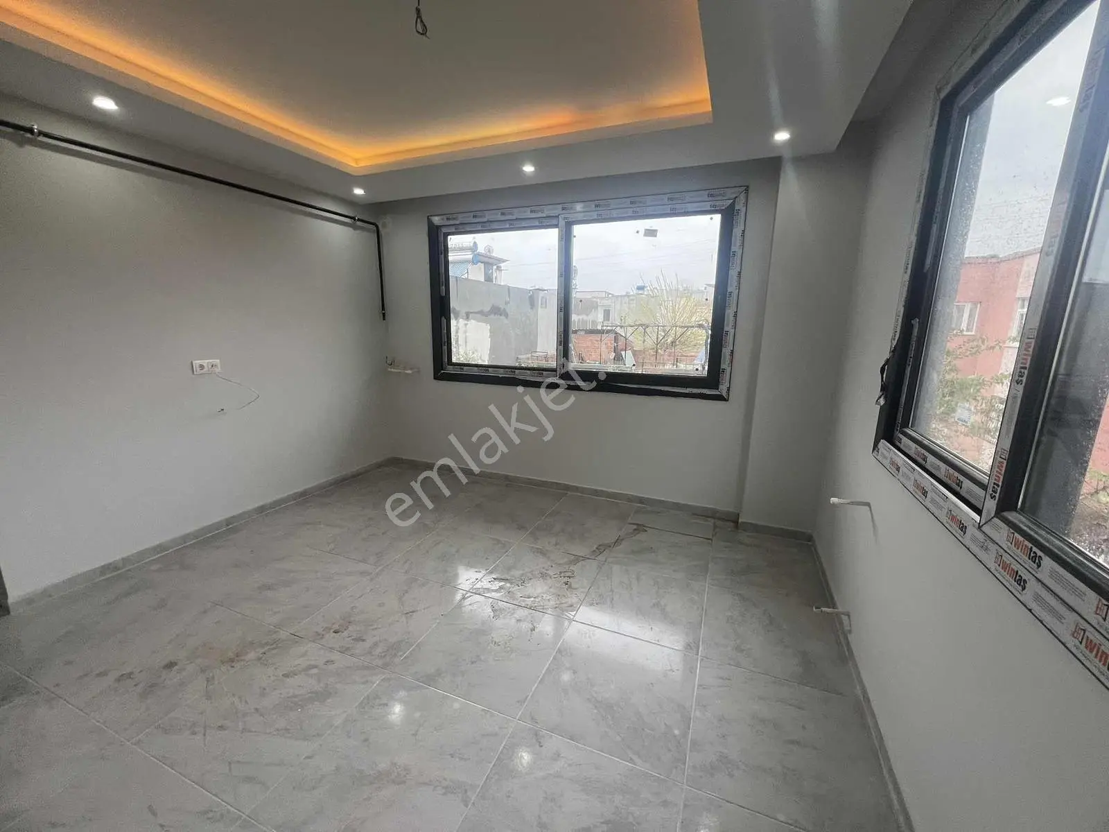 Kulepark~farkıyla~kozan~yolunda~özel~işçilikli~1+1~ultra~lüks - Görsel 13
