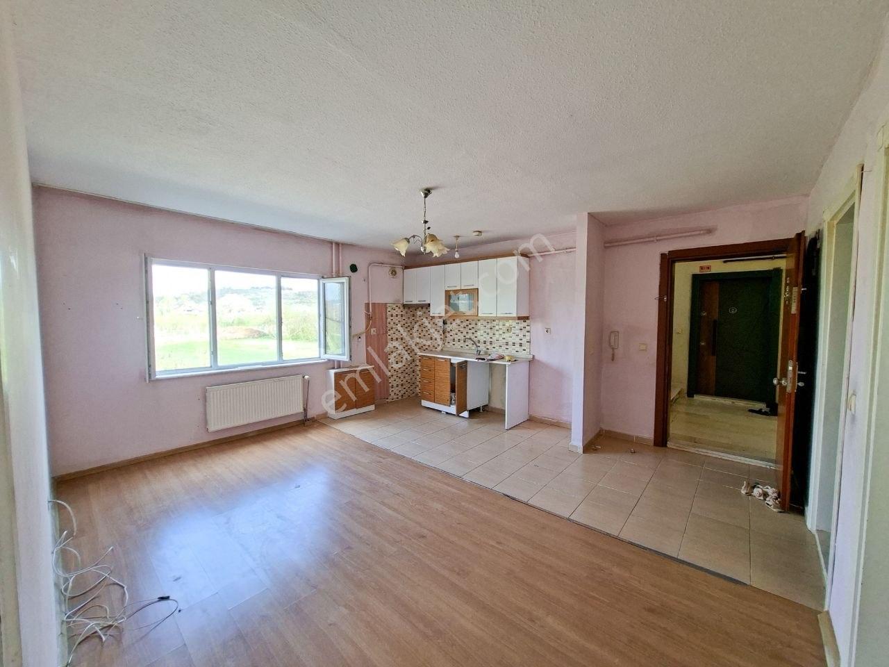 Hak Emlaktan Çavuşlar Mah Toki Konutlarında Kiralık 2+1 Daire - Görsel 12