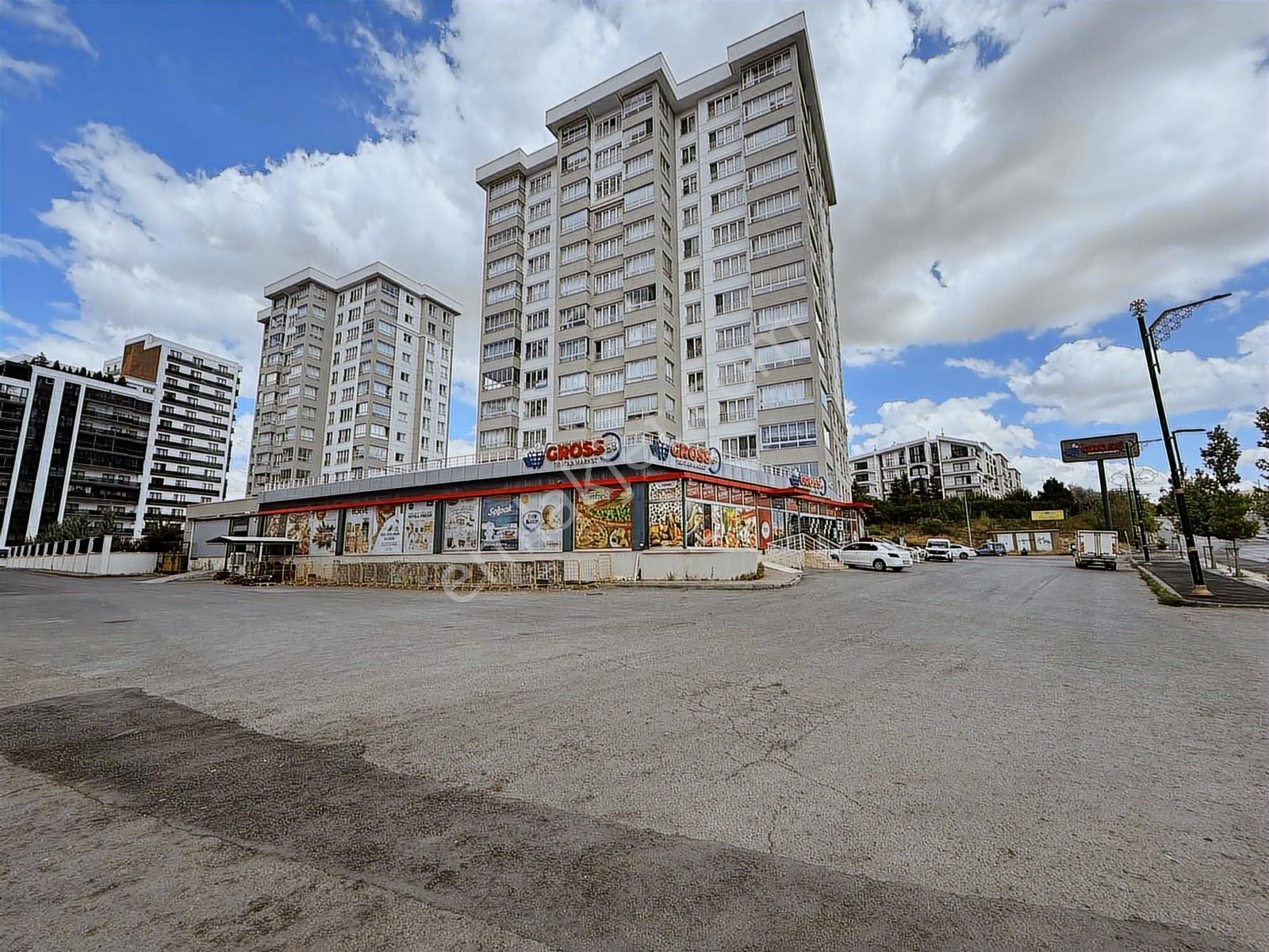 Sivas Eğriköprü Mahallesinde Kiralık 4,5+1 Lüks Site İçi Daire - Görsel 16