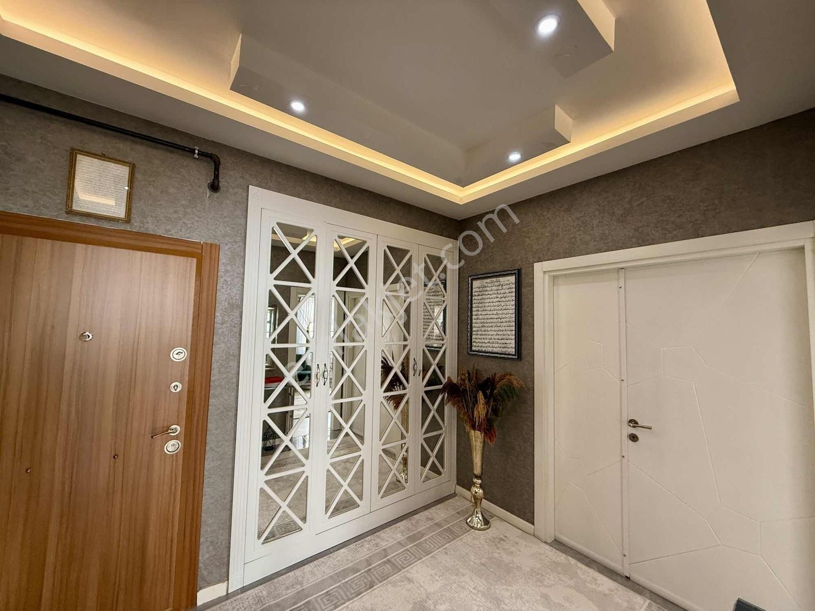 Çırağan'dan Balıkayağı'nda Satılık İçi Ful Bakımlı 3+1 Dairee - Görsel 18