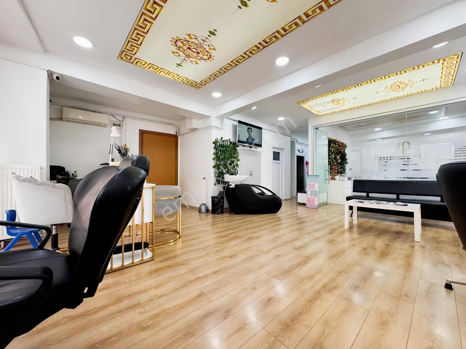 Next House Ayrıcalığıyla Yüksek Getirili Cadde Üzeri İş Yeri